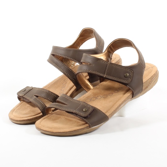 Khombu Shoes - Khombu Womens Solace Ava River Beach Sandals Brown